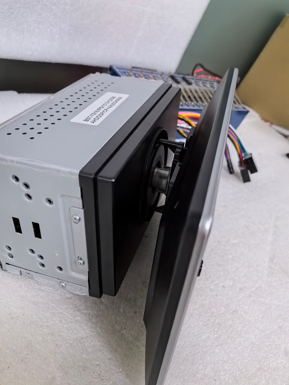 EXTNIX Universal 10" Rotatable Infotainment System with Wireless  Apple Carplay - 5