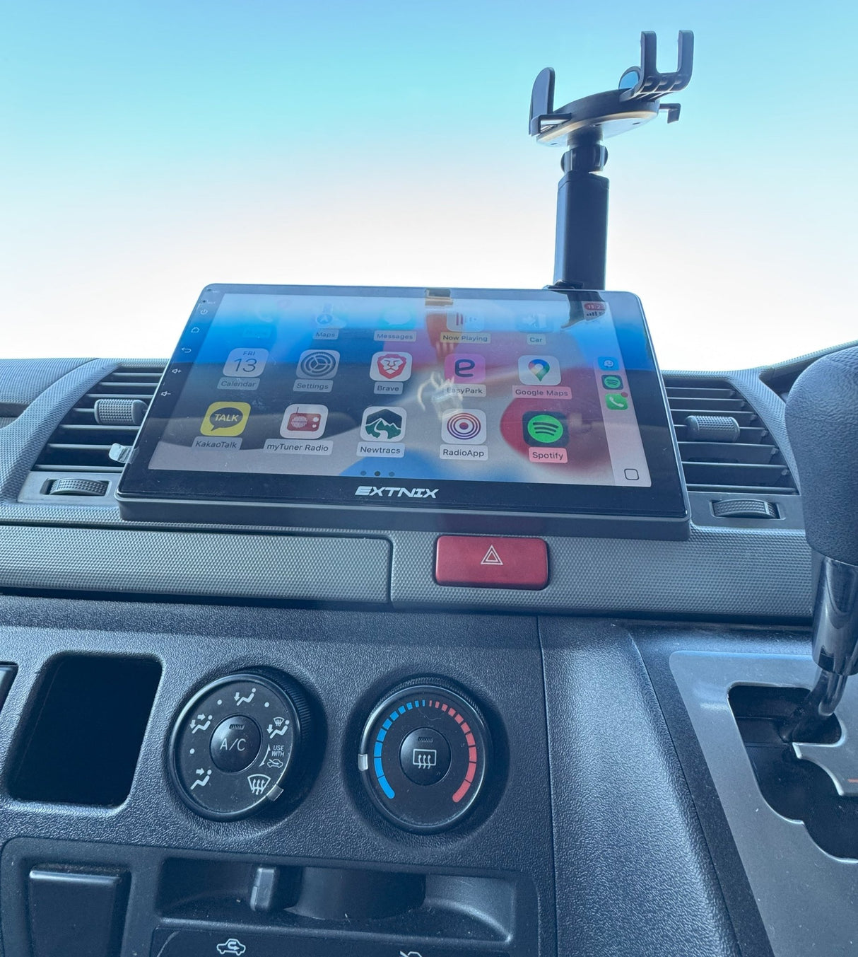 Extnix Infotainment System head unit for Toyota HiAce 2005 - 2018 Wireless Carplay Android Auto - EXTNIX