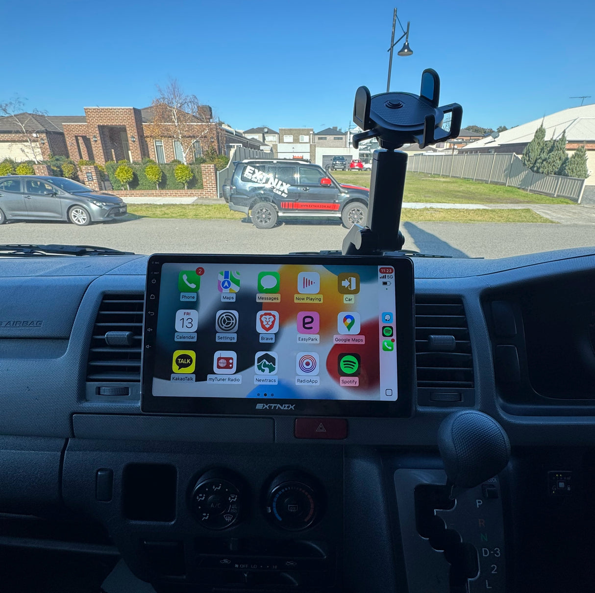 Extnix Infotainment System head unit for Toyota HiAce 2005 - 2018 Wireless Carplay Android Auto