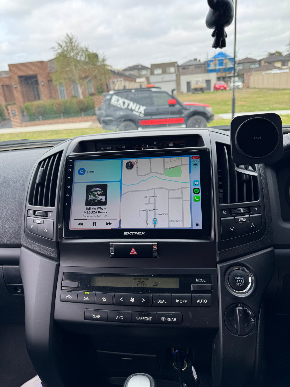 Extnix Premium Toyota Landcruiser LC200 Wireless Apple CarPlay Series Android Infotainment System 4 + 64