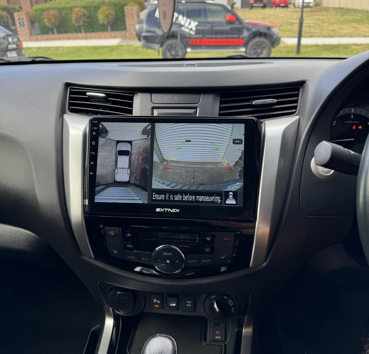 Extnix premium 360-degree camera system for Navara NP300 D23