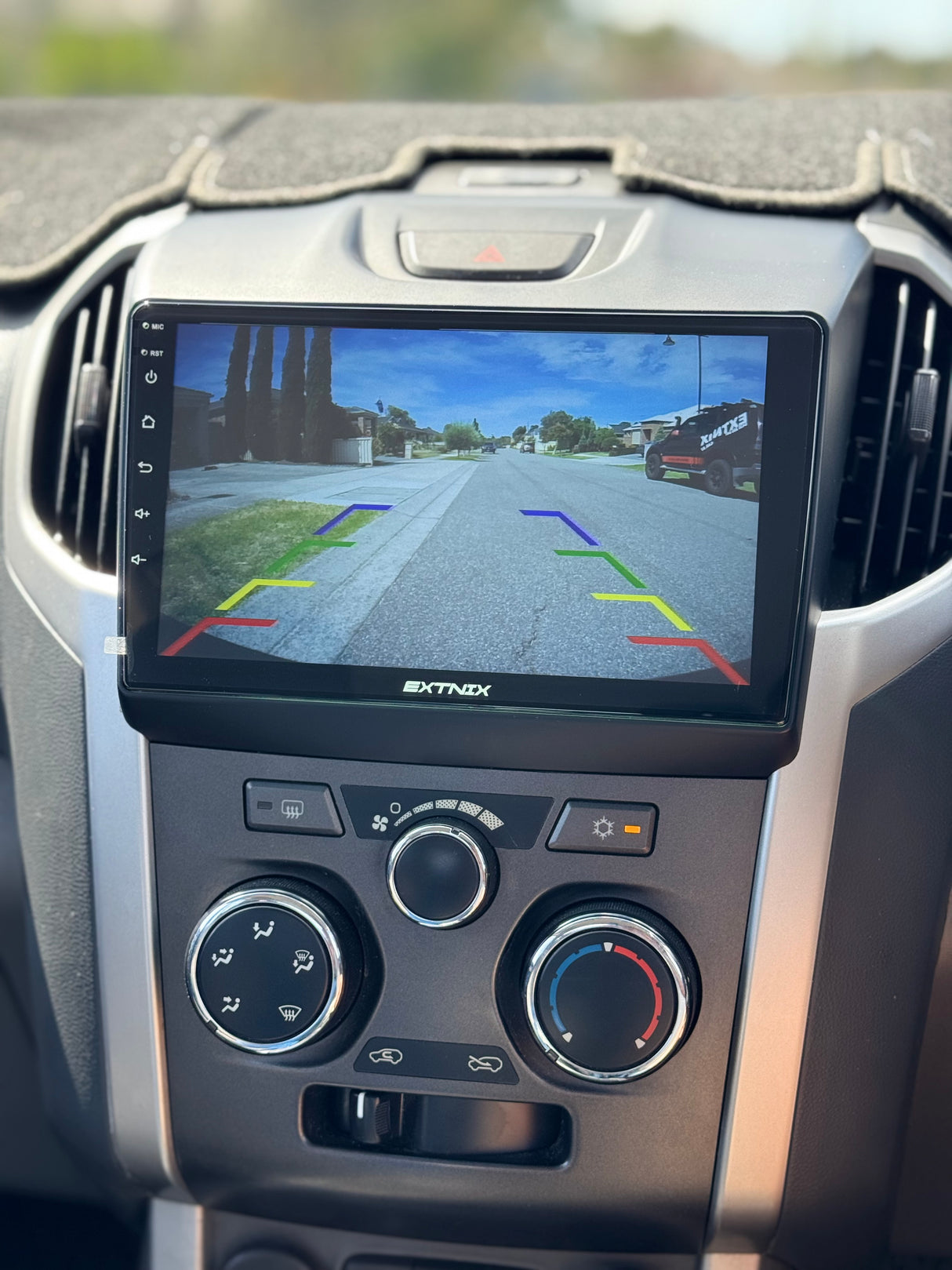 Entnix Infotainment System For Holden Colorado Reverse camera