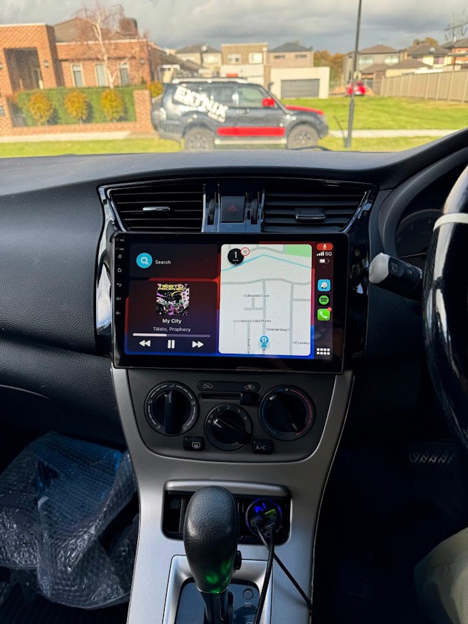 Nissan Pulsar (2012 - 2017) Plug & Play Head Unit Upgrade Kit: Wireless CarPlay & Android Auto - EXTNIX