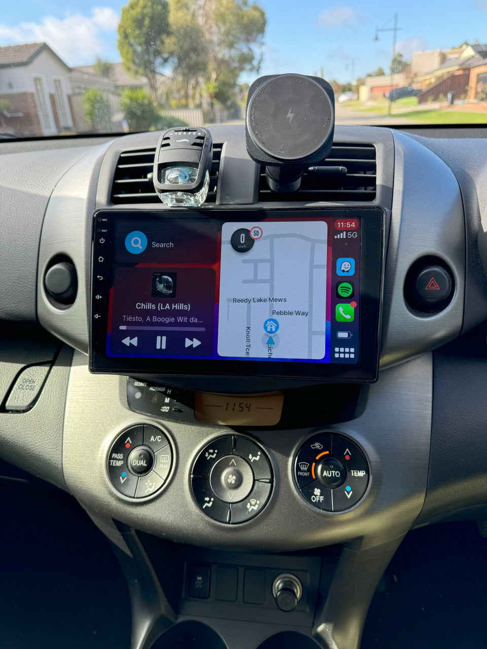 EXTNIX Wireless Apple Carplay Android Auto Infotainment System for Toyota RAV4 2006-2011