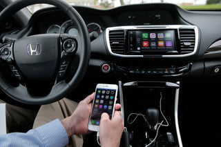 Apple CarPlay Wired vs Wireless