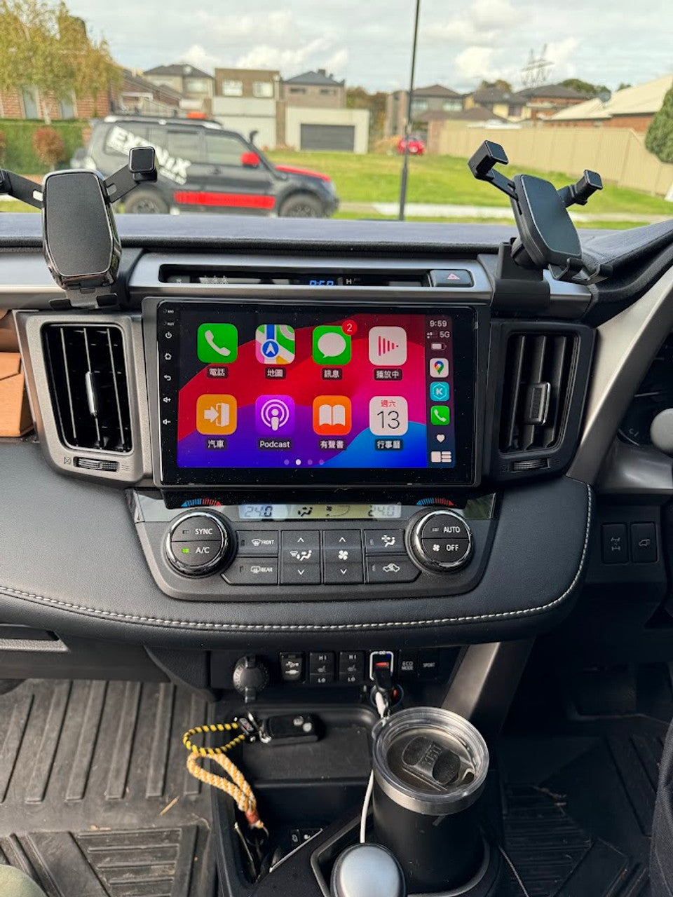 EXTNIX Premium Wireless Carplay Toyota RAV4 Infotainment System