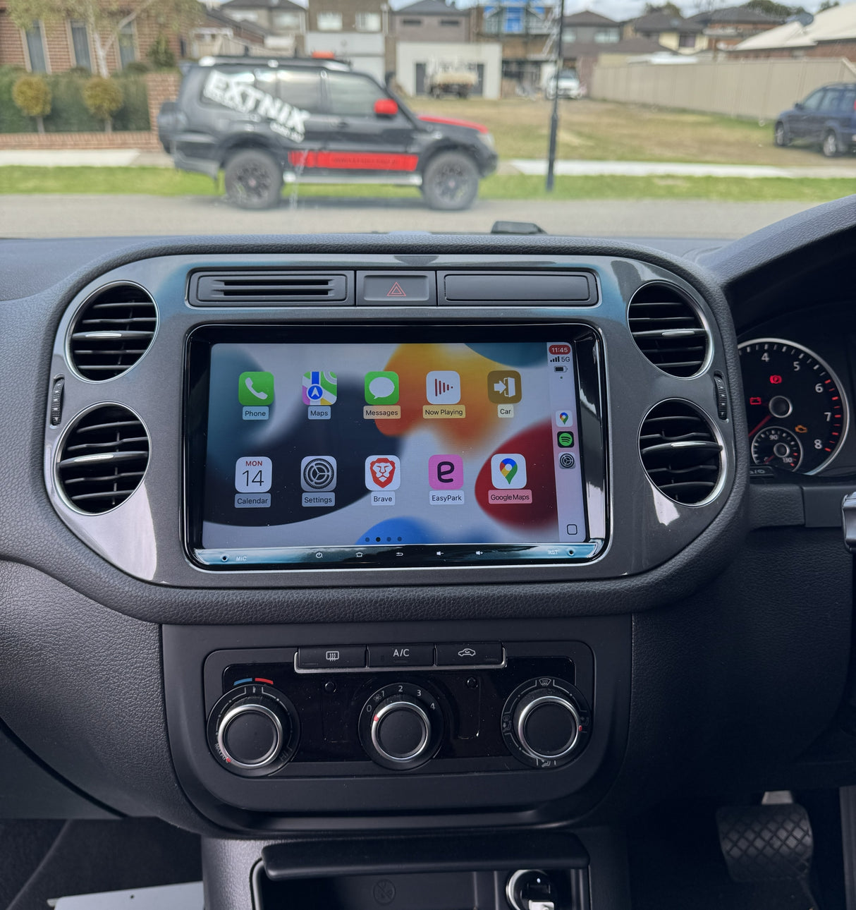 Extnix Premium Wireless Apple CarPlay Android Auto Infotainment System for Volkswagen, Seat & Skoda